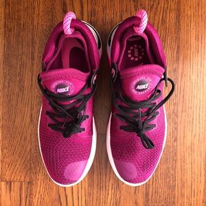 Nike Joyride Run Flyknit Running Shoes